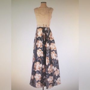 F & P size small long formal dress floral lace sleeveless cream/black party prom